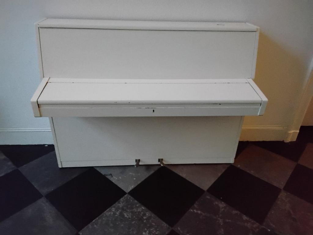 Rippen Mignon, Ophalen, Gebruikt, Wit, Piano