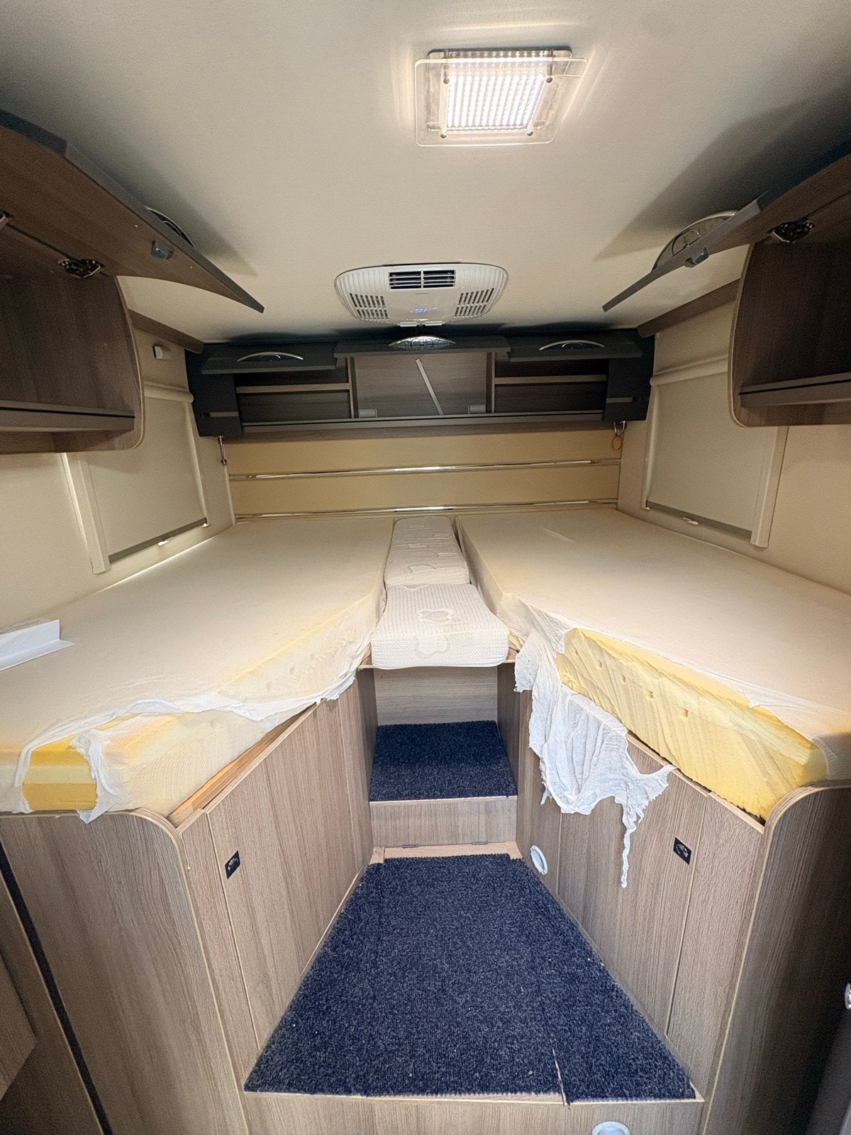 Set van 2 camper matrassen 90x200 cm + tussenmatras, Ophalen, Gebruikt