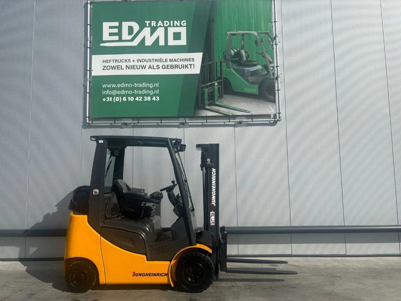 Jungheinrich TFG320s Heftruck (bj 2014)