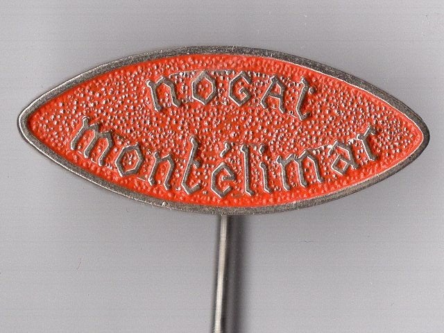 Nogat Montélimar oranje/zilverkl kermis speldje ( W_554), Verzamelen, Ophalen of Verzenden, Overige onderwerpen, Speldje of Pin