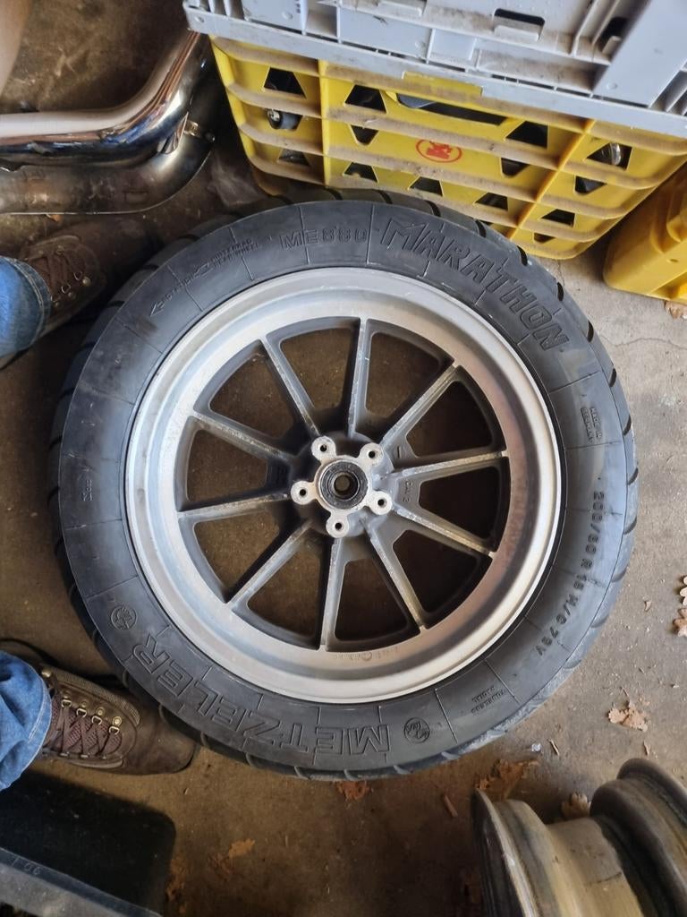 Wiel met 200 band zie fotos, Motoren, Onderdelen | Harley-Davidson, Ophalen of Verzenden, Gebruikt