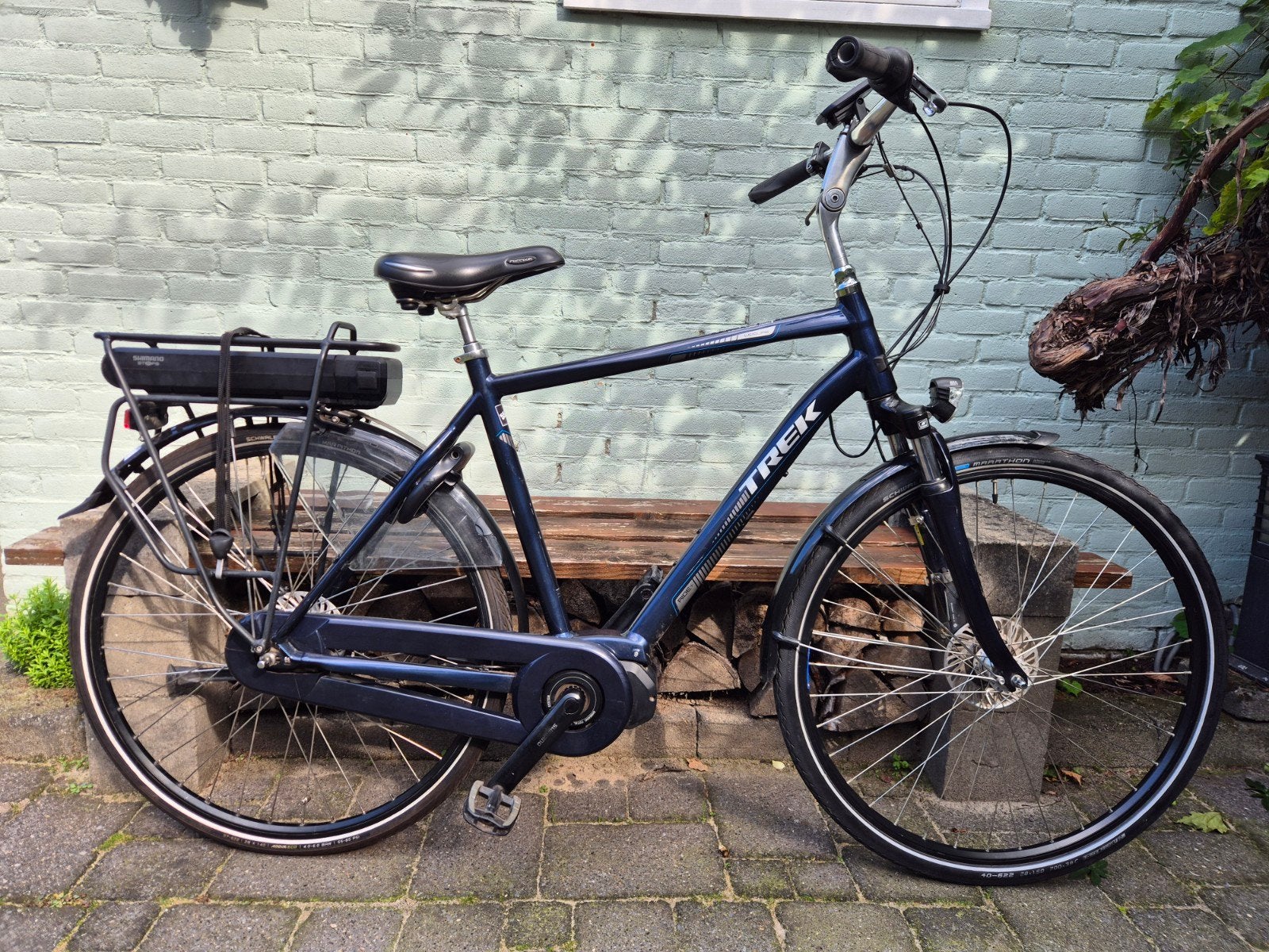 nette ebike heren Trek LM 400, actieradius gem 80km, Fietsen en Brommers, Zo goed als nieuw, 51 tot 55 cm, 50 km per accu of meer