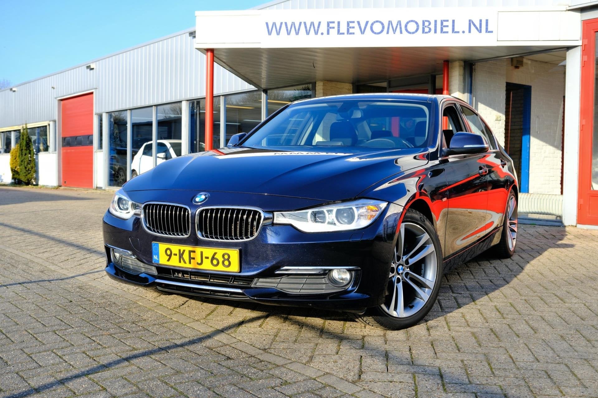 BMW 3-serie 320d Eff. Dynamics High Executive Aut. Navi|Clim, Auto's, Automaat, Euro 5, Achterwielaandrijving, 4 cilinders