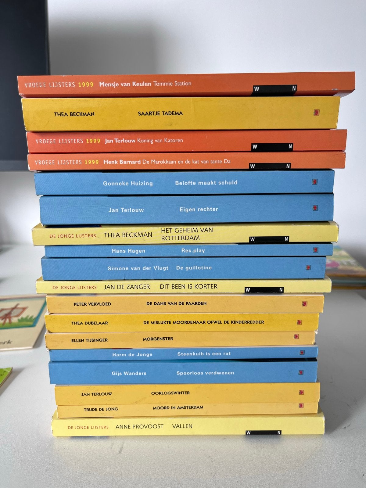 Diverse boeken: Vroege Lijsters, De Jonge Lijsters & meer, Ophalen of Verzenden, Gelezen, Fictie