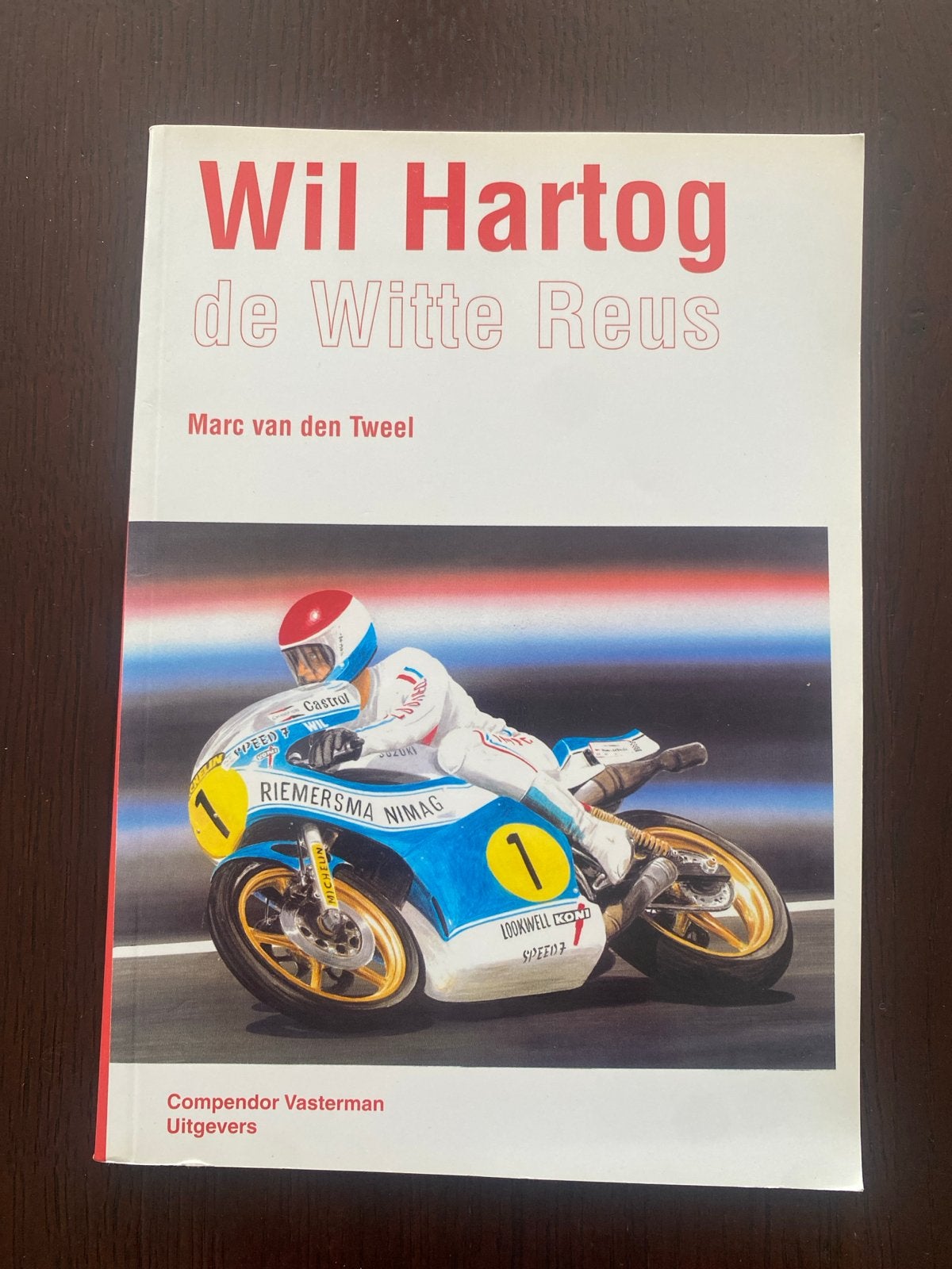 Wil Hartog de Witte Reus - Boek over motorsportlegende, Boeken, Ophalen of Verzenden, Zo goed als nieuw, Algemeen