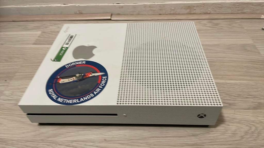Xbox one s, Ophalen, Zo goed als nieuw, 500 GB, Met games