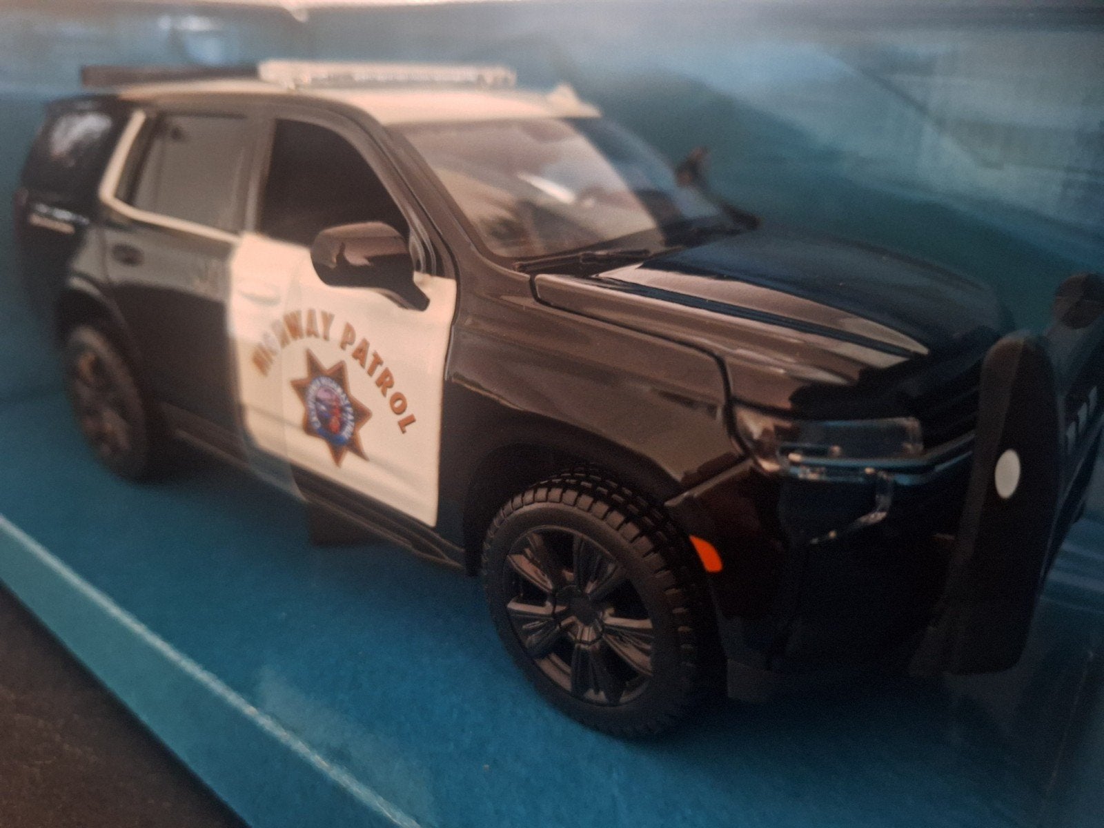 Chevrolet Tahoe Police 2021 Schaal 1:24, Maisto, Auto, Nieuw, Ophalen of Verzenden