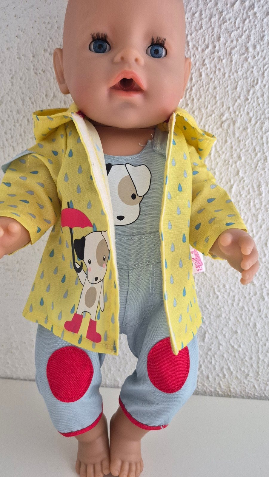 Baby Born kleding setje met regenjas en tuinbroek, Ophalen of Verzenden, Zo goed als nieuw, Babypop