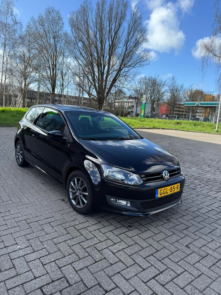 Volkswagen Polo 1.2 TSI 105pk Black Edition, Voorwielaandrijving, Zwart, 988 kg, 1200 kg