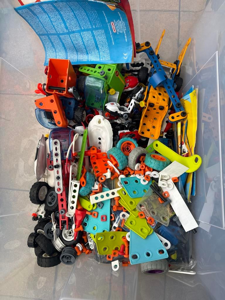 Grote partij Meccano met diverse instructieboekjes, Kinderen en Baby's, Speelgoed | Educatief en Creatief, Ophalen, Gebruikt, Bouwen