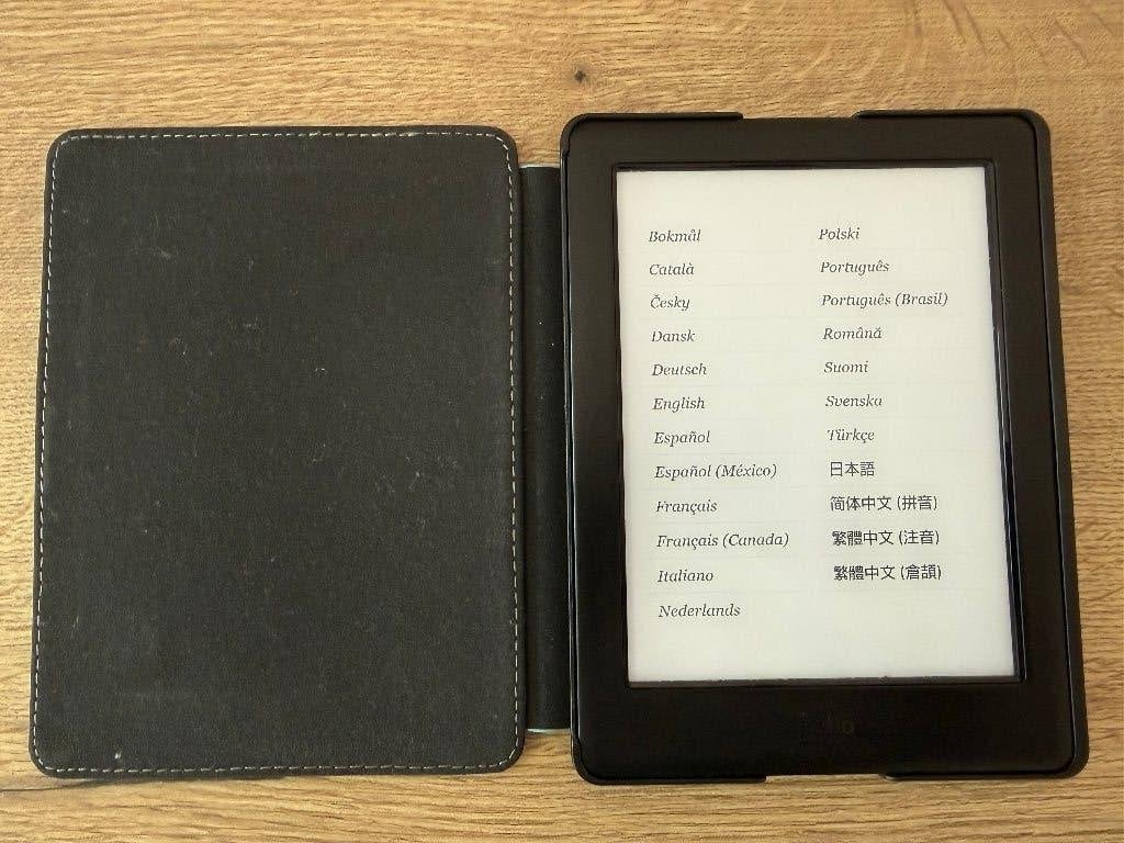 Kobo Glo HD e-reader met cover en laadkabeltje, Computers en Software, E-readers, Ophalen, 6 inch of minder, Zo goed als nieuw