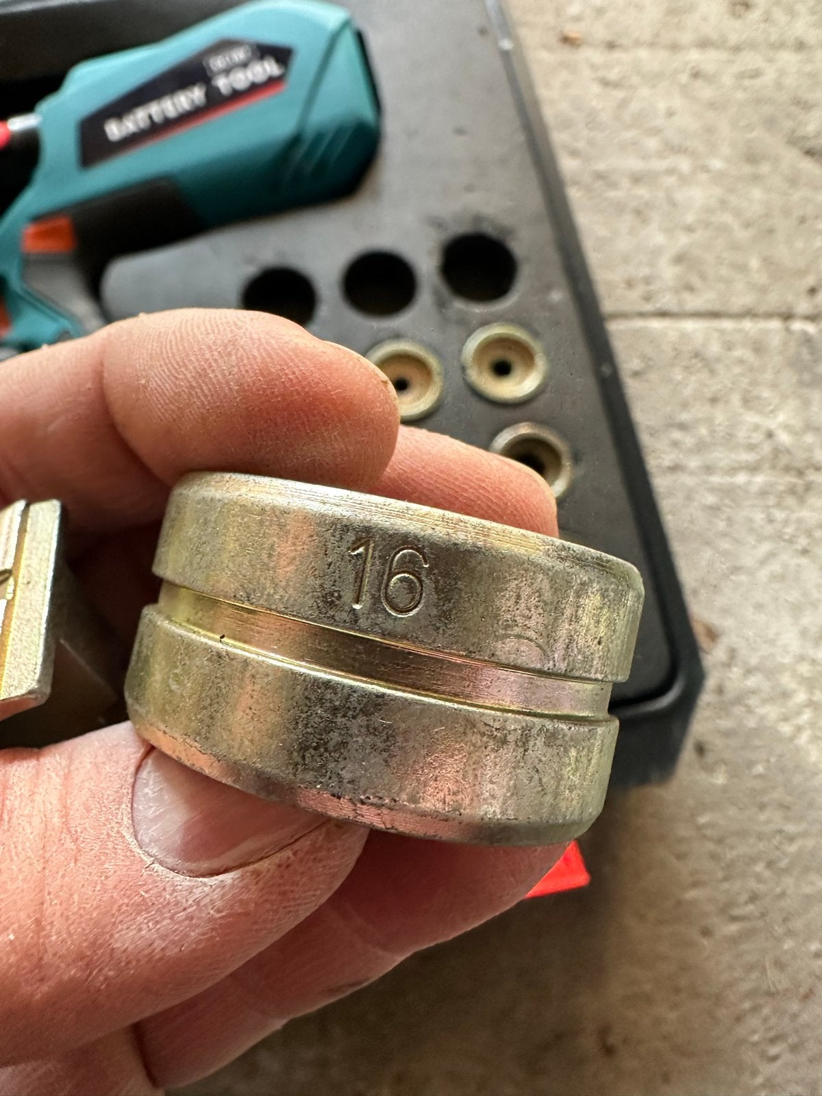 Accu Perstang Set - Compleet met Matrijzen en Accu's, Doe-het-zelf en Verbouw, Gereedschap | Handgereedschap, Ophalen of Verzenden