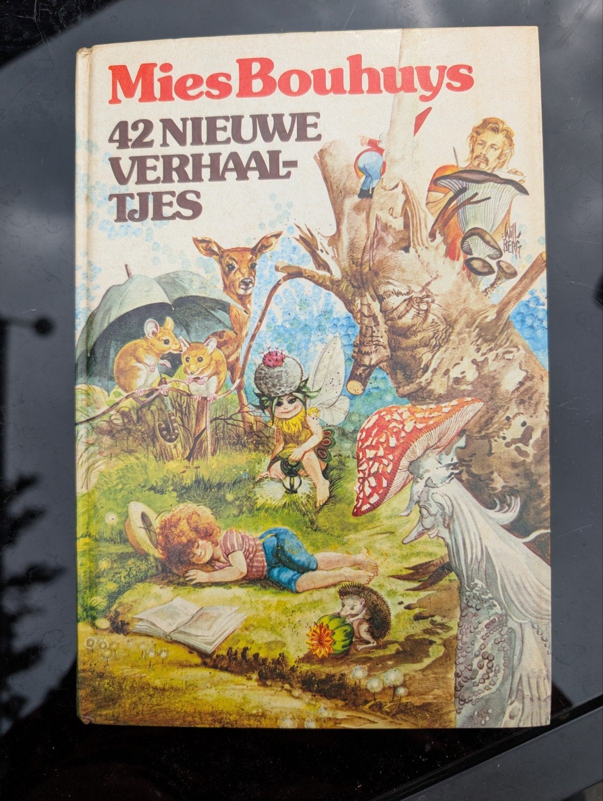 42 nieuwe verhaaltjes, Eén stripboek, Ophalen of Verzenden, Mies Bouhuys