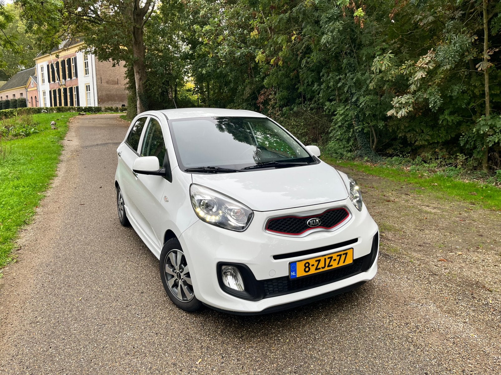 Kia Picanto X-treme 1.0 | 43.780 km |Nieuwe APK| Zeer netjes, Voorwielaandrijving, Zwart, Verwarmde buitenspiegels, 400 kg