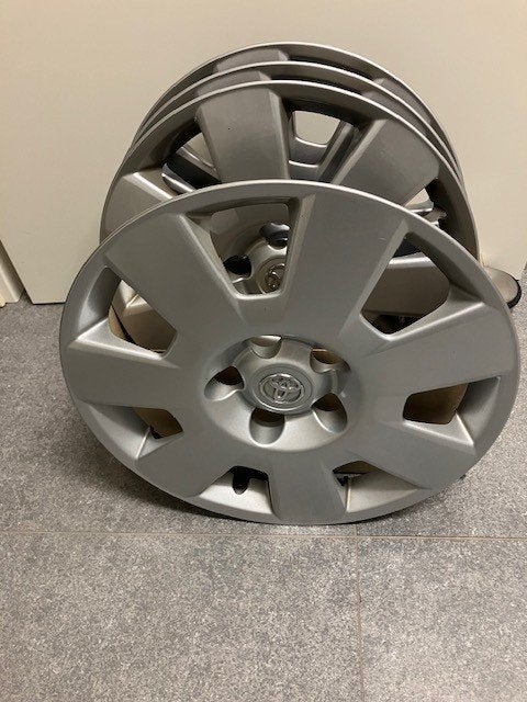 wieldeksel Toyota Corolla, Corolla, Handgeschakeld, Particulier, Zilver of Grijs