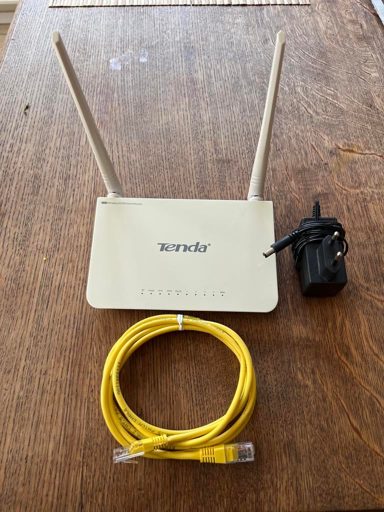 Tenda Home Router N300, Ophalen of Verzenden, Gebruikt, Router