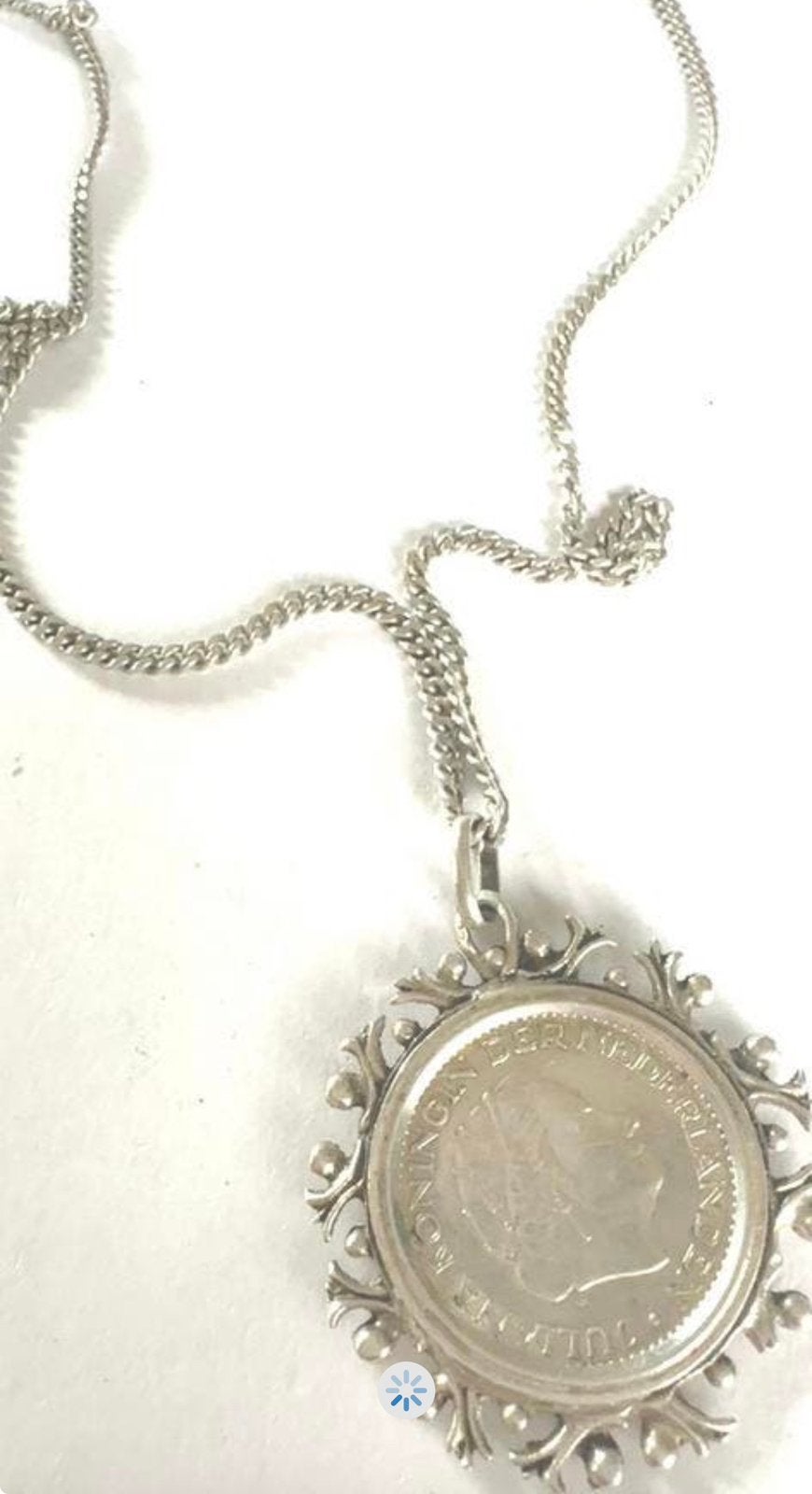 Zilveren ketting en gulden hanger Juliana 1957, Met hanger, Gebruikt, Verzenden, Zilver
