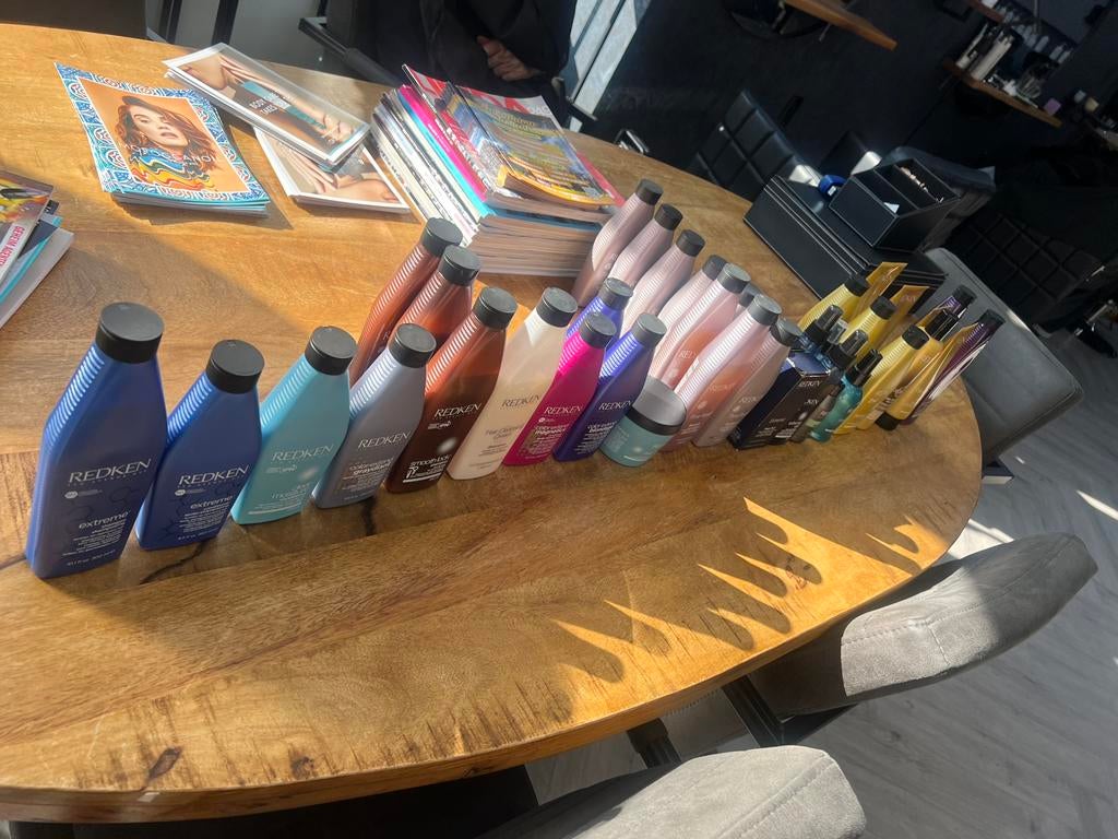 Partij Redken producten(38 stuks), Ophalen of Verzenden, Zo goed als nieuw, Shampoo of Conditioner