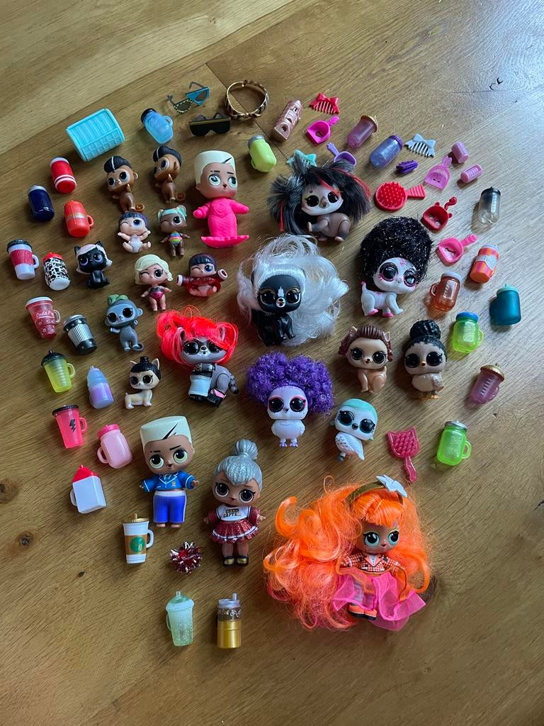 Grote collectie LOL Surprise poppen en accessoires, Ophalen of Verzenden, Zo goed als nieuw, Overige typen