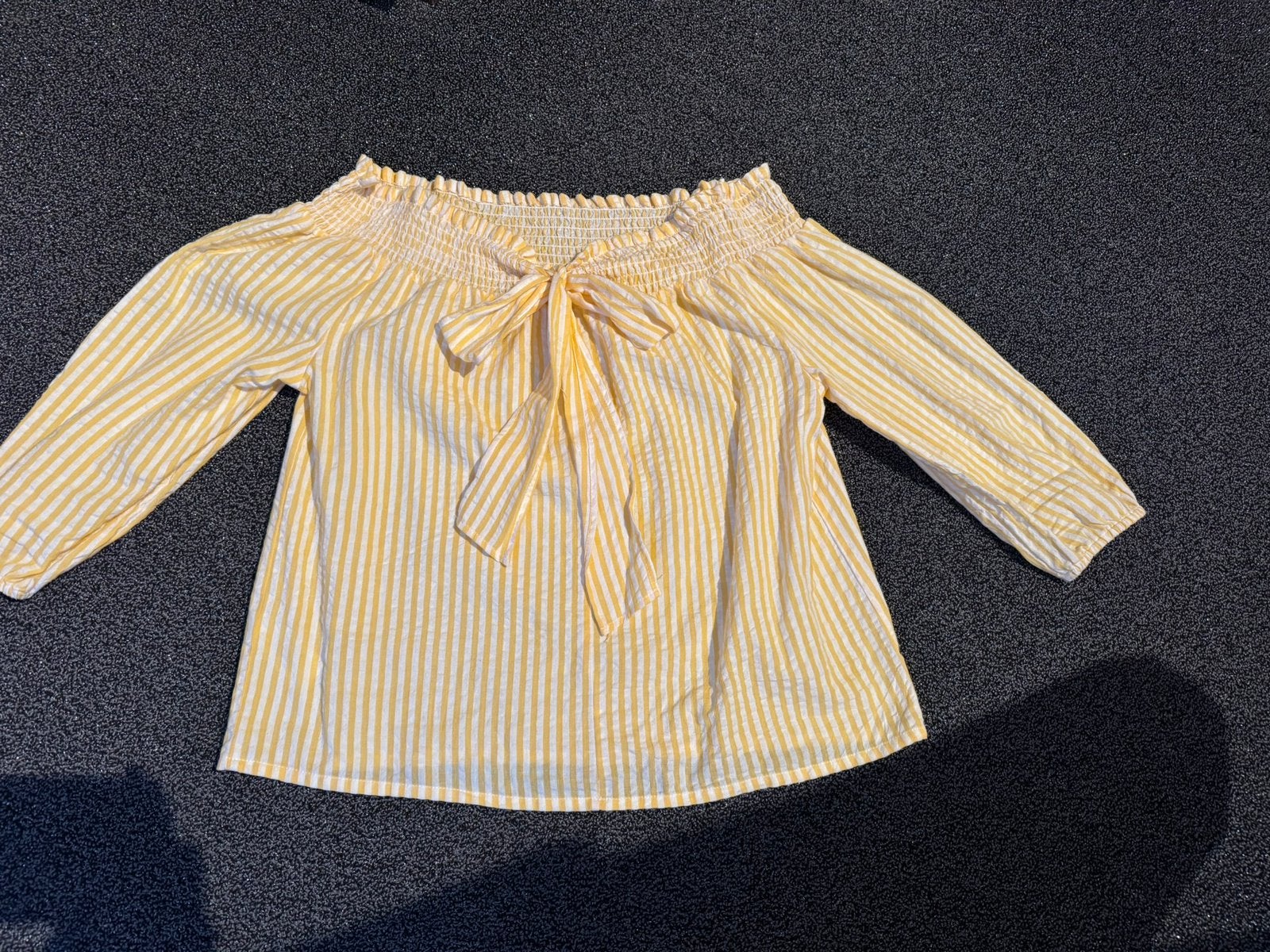 Geel wit gestreepte off shoulder blouse maat 38/40, Kleding | Dames, Ophalen of Verzenden, Zo goed als nieuw, Maat 38/40 (M), Geel