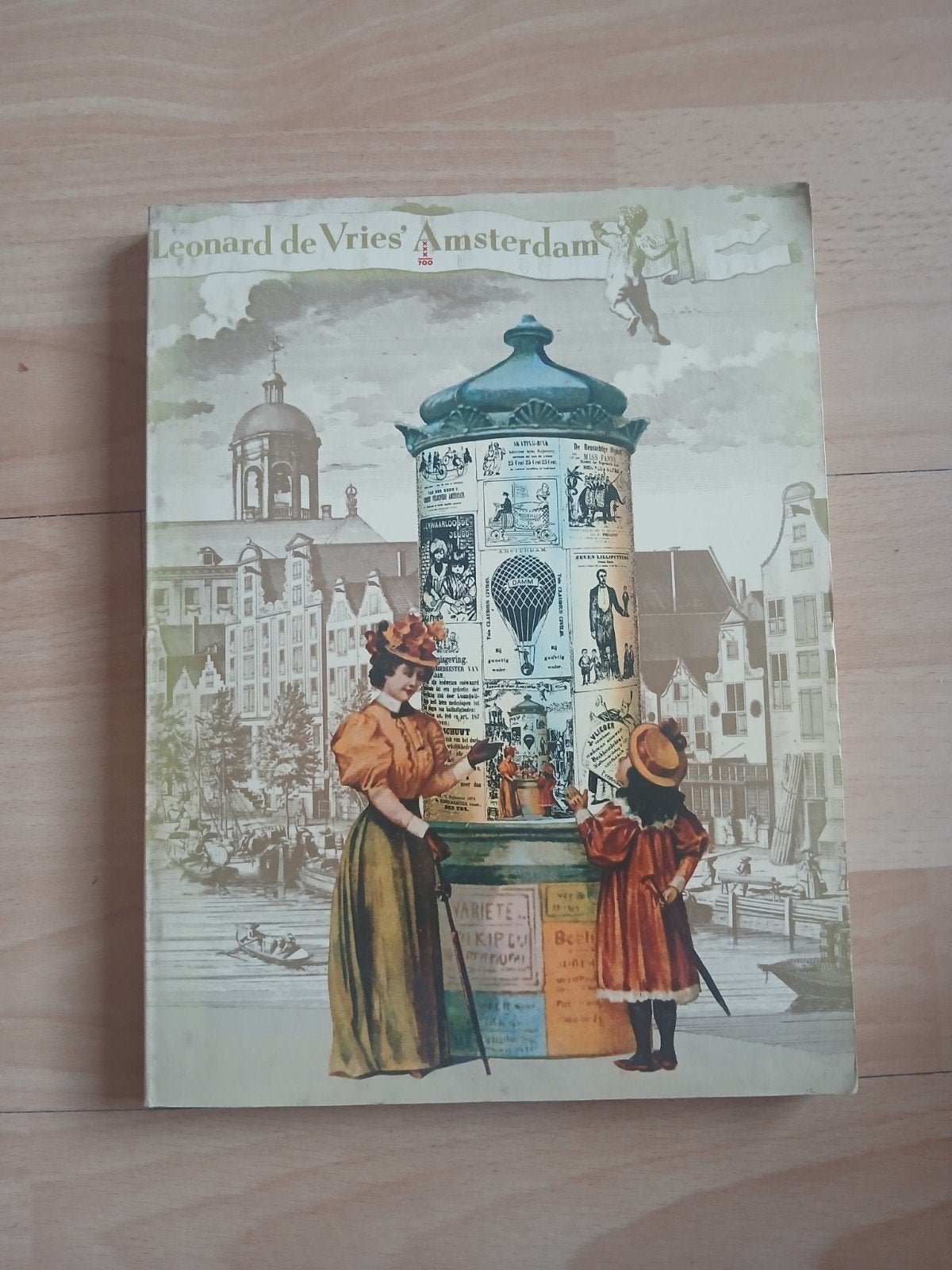 Leonard de Vries' Amsterdam - Historisch Boek, Ophalen of Verzenden, Zo goed als nieuw, Leonard de Vries
