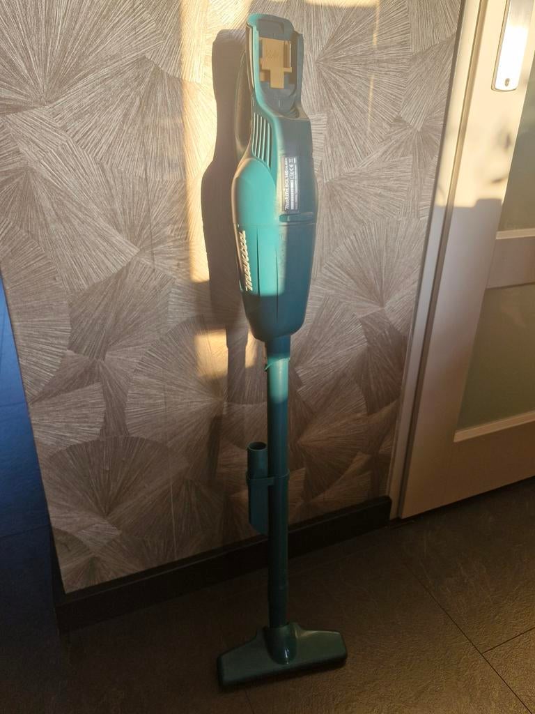 Makita BCL 140 Accu Stofzuiger (zonder accu), Witgoed en Apparatuur, Stofzuigers, Ophalen, Gebruikt, Reservoir, Minder dan 1200 watt