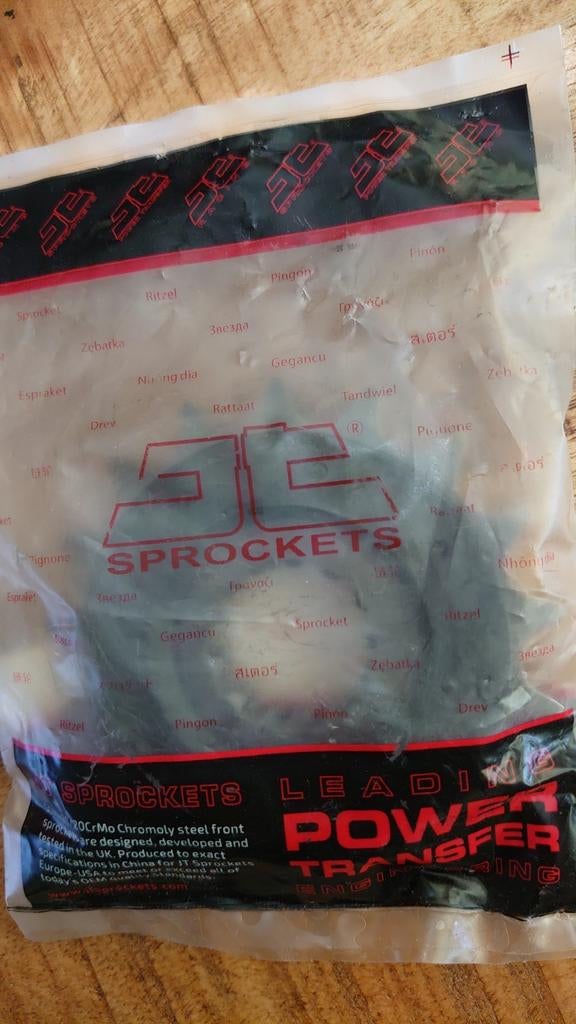 JT Tandwiel 17 t Yamaha R1 (2009-2012) - Nieuw in verpakking, Motoren, Ophalen of Verzenden, Nieuw