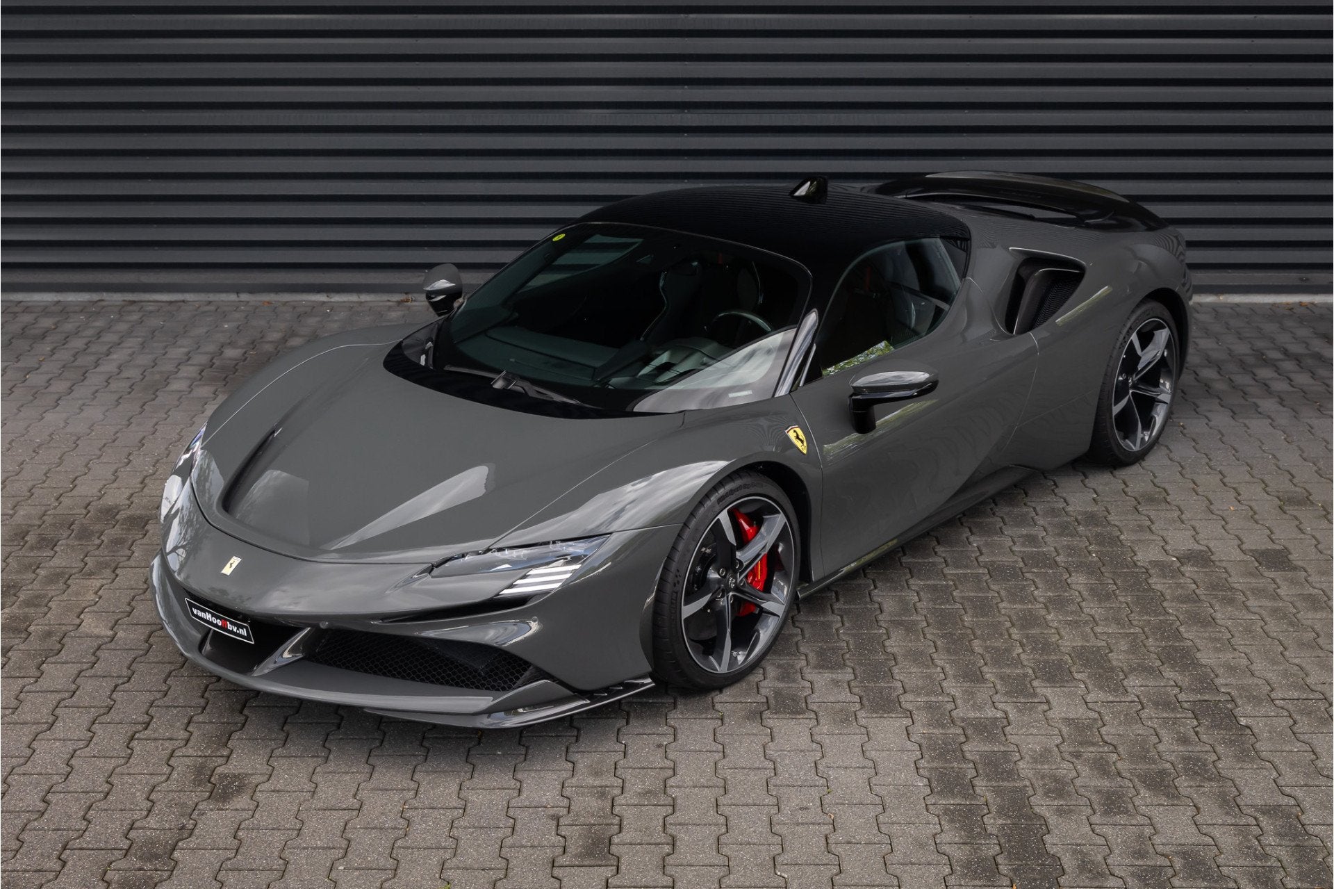 Ferrari SF90 Stradale 4.0 V8 Ext Fiorano Package - 1000 pk, Auto's, Automaat, Dealer onderhouden, 8 cilinders, Bedrijf