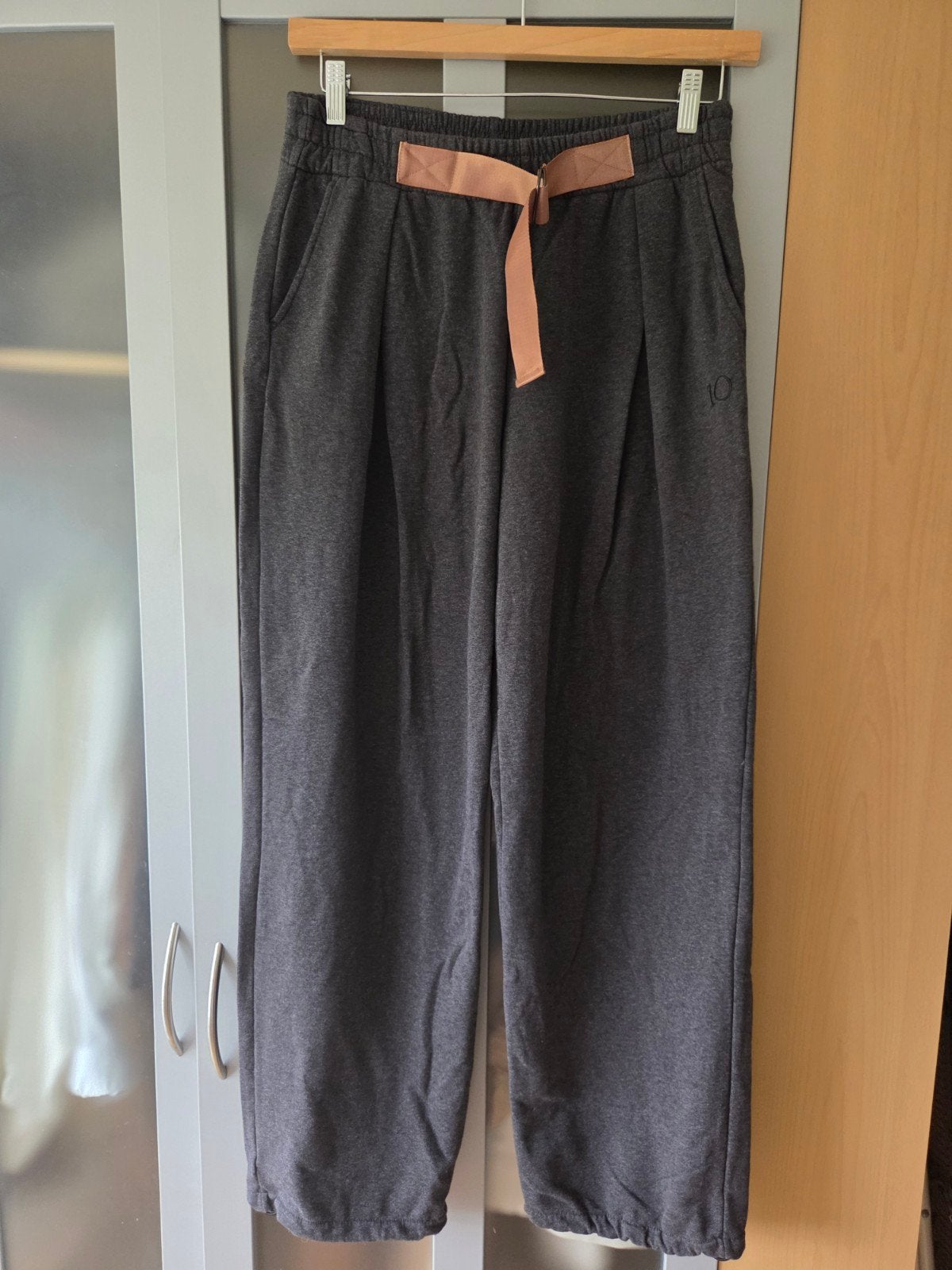 10 Days broek jog stof maat M. Super gaaf, Maat 38/40 (M), Zwart, Ophalen of Verzenden, Zo goed als nieuw