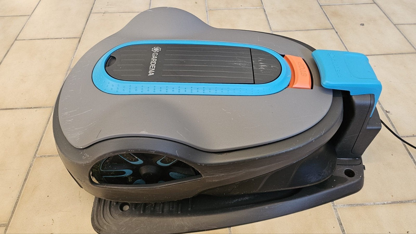 Gardena Sileno life Robotmaaier 750 m2 (Aankoop 2022), Tuin en Terras, Robotmaaiers, Ophalen, Gebruikt, Bestuurbaar via app, 20 tot 25 cm