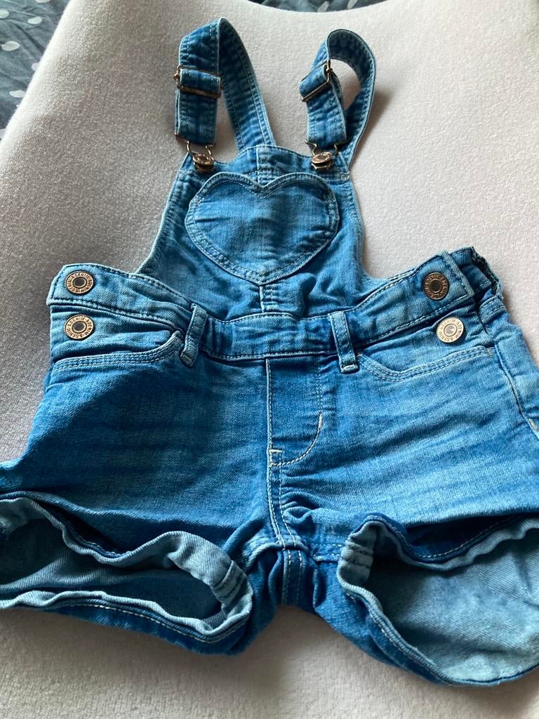 Korte jeans tuinbroek salopette & denim maat 98, Kinderen en Baby's, Kinderkleding | Maat 98, Ophalen of Verzenden, Gebruikt, Meisje