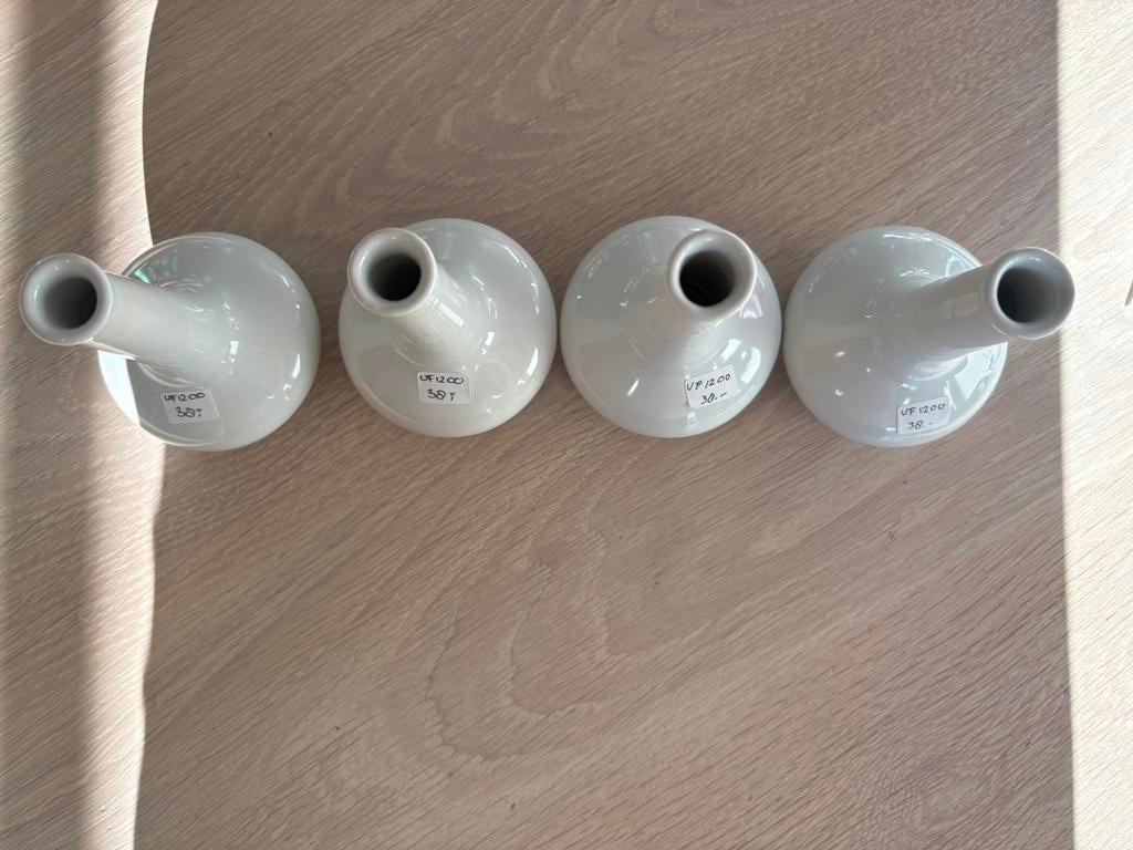4miniatuur vaasjes Koninklijke Tichelaar Makkum, type VF1200, Antiek en Kunst, Antiek | Vazen, Ophalen
