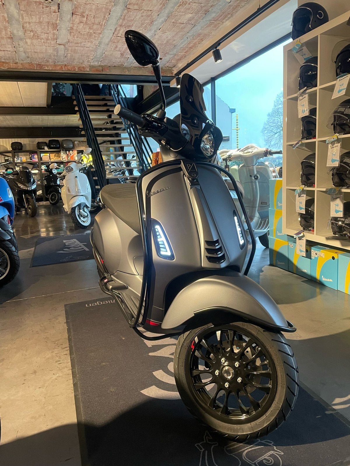 !VESPA GEZOCHT! Budget 1,6K tot 2,1K, Fietsen en Brommers, Ophalen of Verzenden, Zo goed als nieuw, Benzine, Overige modellen