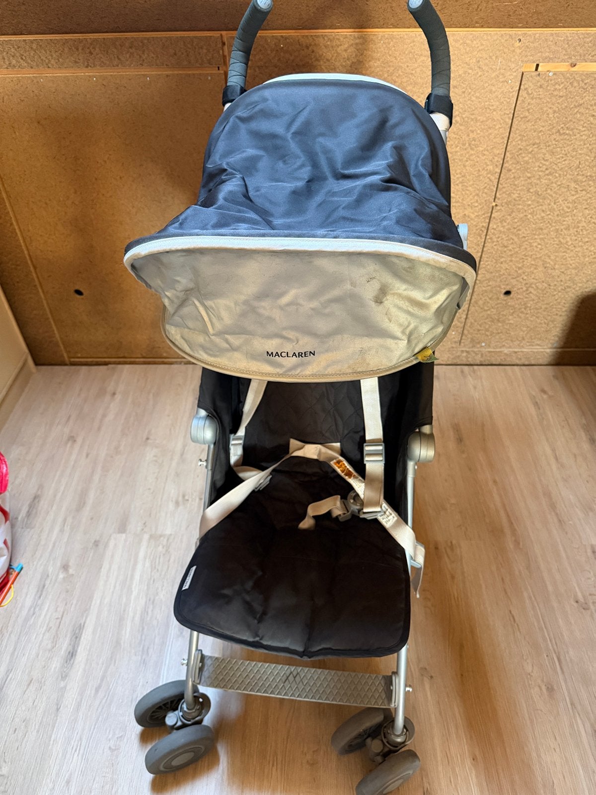 Maclaren Quest buggy zwart - regenhoes voetenzak tas en doos, Kinderen en Baby's, Ophalen, Gebruikt, Maclaren, Verstelbare rugleuning