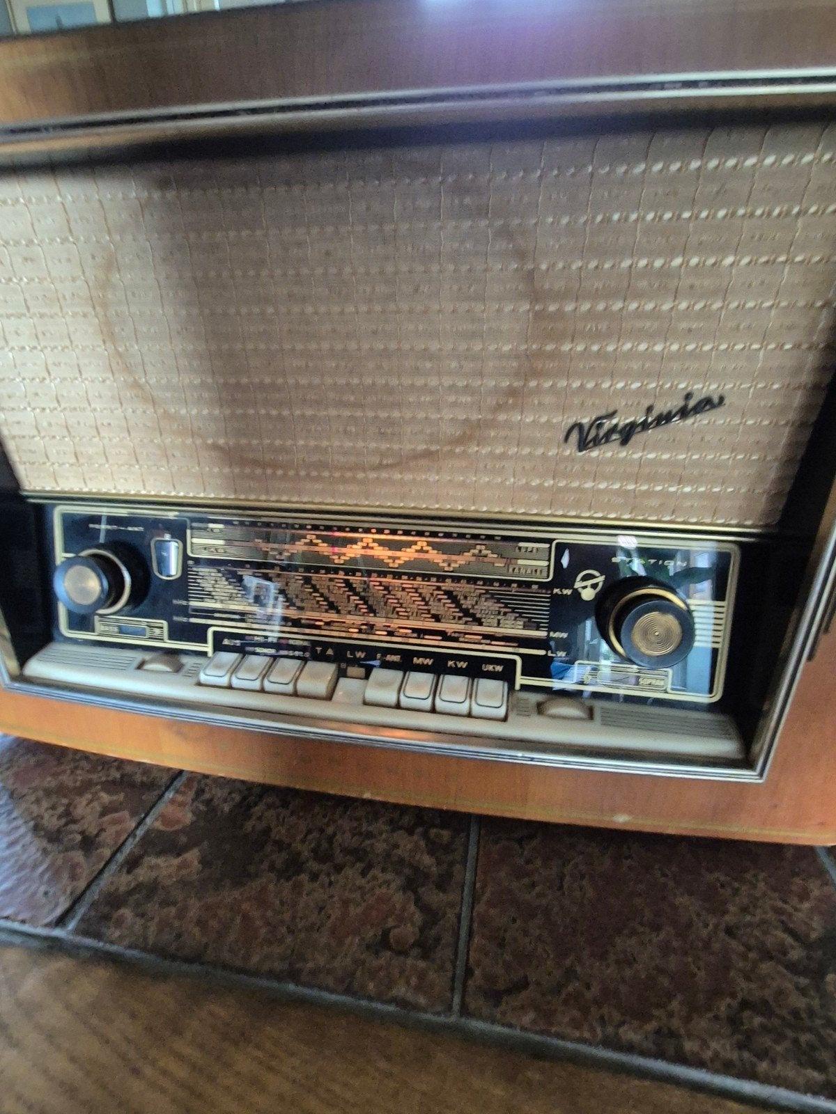 Vintage Virginia Buizenradio - Type 2430, Ophalen of Verzenden, Gebruikt, Radio