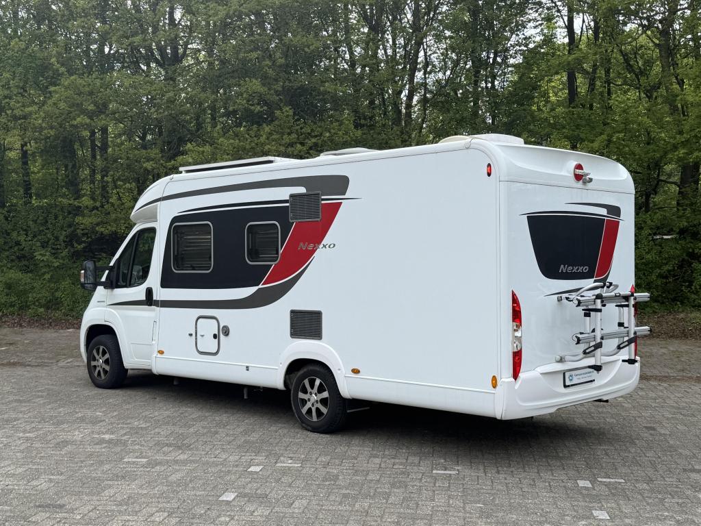 Bürstner Nexxo T 685 Queensbed,Airco,Omvormer, Caravans en Kamperen, Campers, Standaard zit, Ringverwarming, Reservewiel, Bedrijf