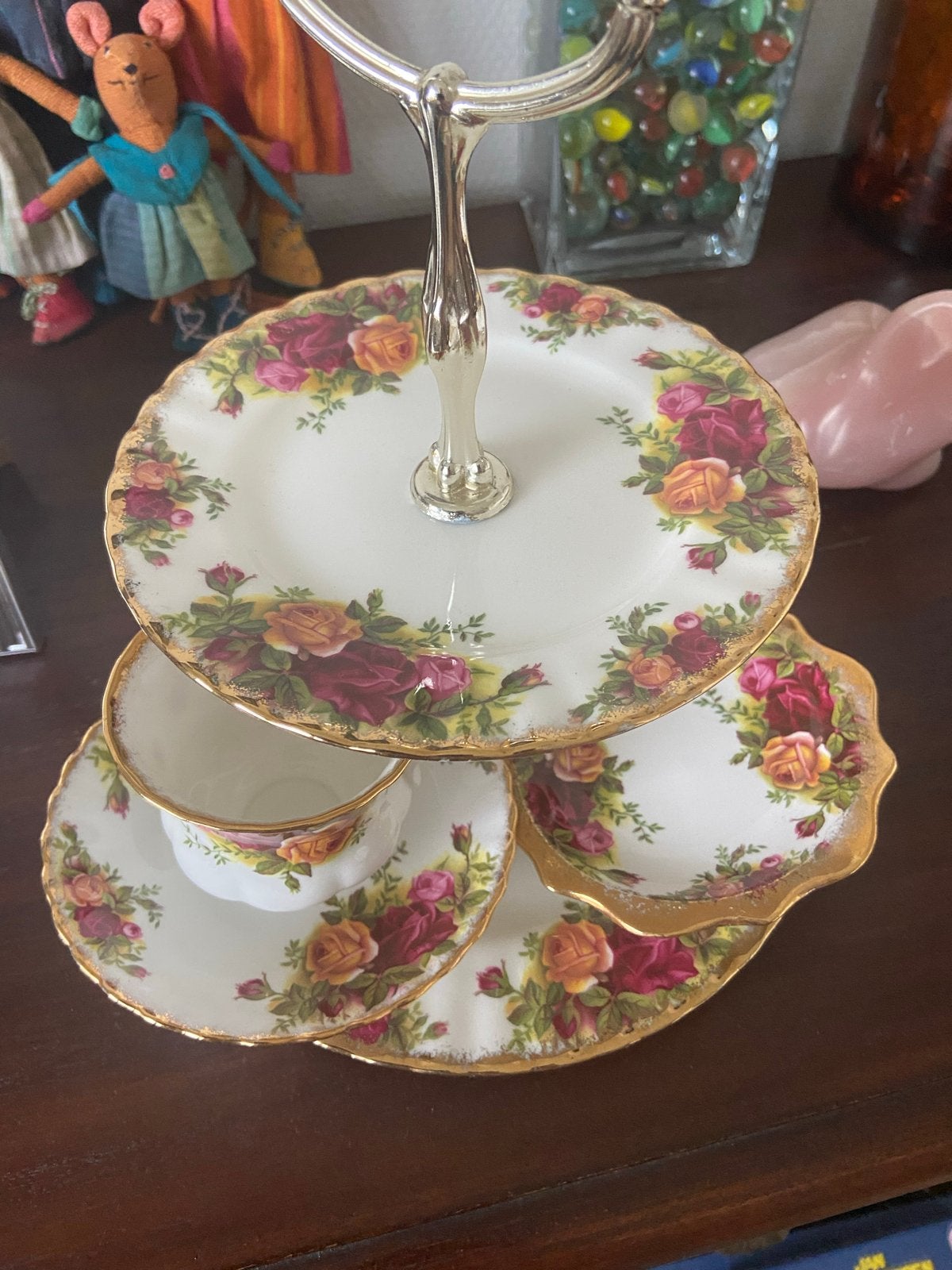 Royal Albert Old Country Roses etagère met kop en schotel, Ophalen
