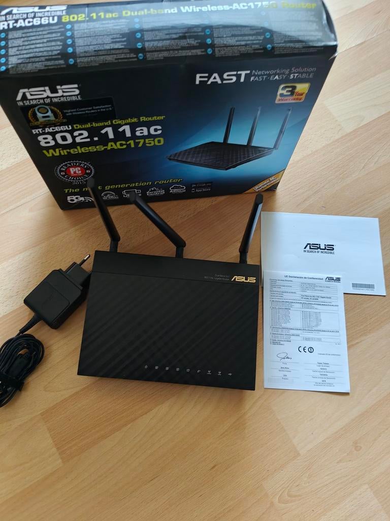 ASUS RT-AC66U Dual-band Wireless-AC1750 Router, Ophalen of Verzenden, Zo goed als nieuw, Router, ASUS
