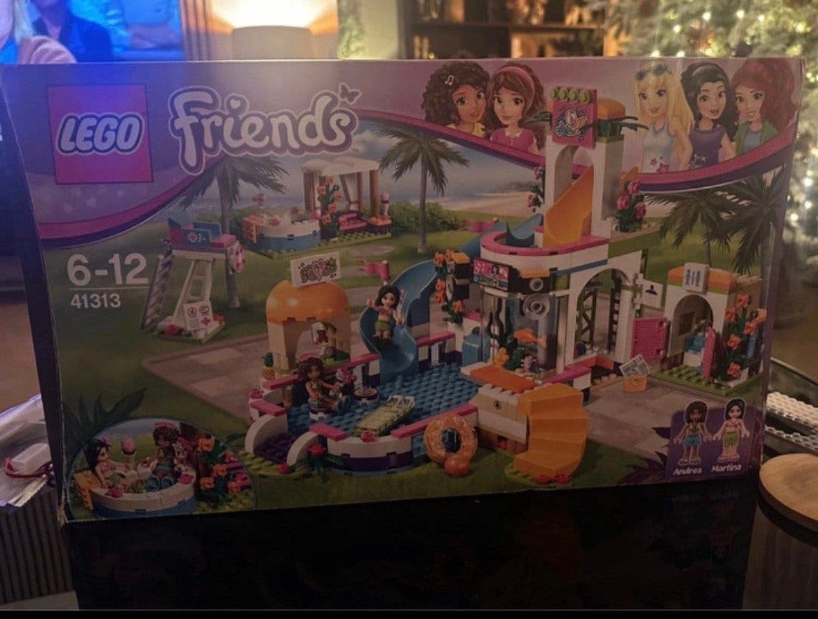 Lego Friends Zwembad (41313) + extra setje (30401), Gebruikt, Inclusief extra onderdelen, Lego, Friends