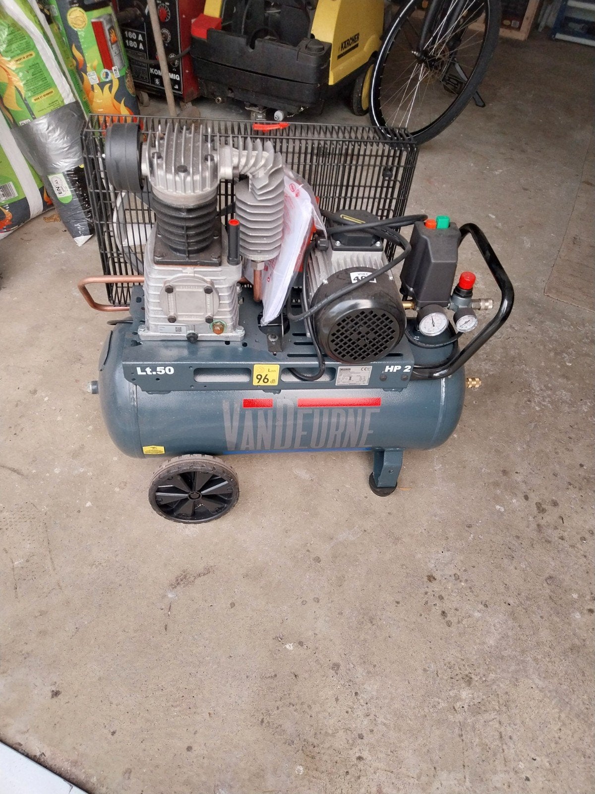 Nieuwe NUAIR K11/50 CT2 40050 AIRWORKS RT Compressor, Ophalen, 10 bar of meer, Zo goed als nieuw, 25 tot 100 liter