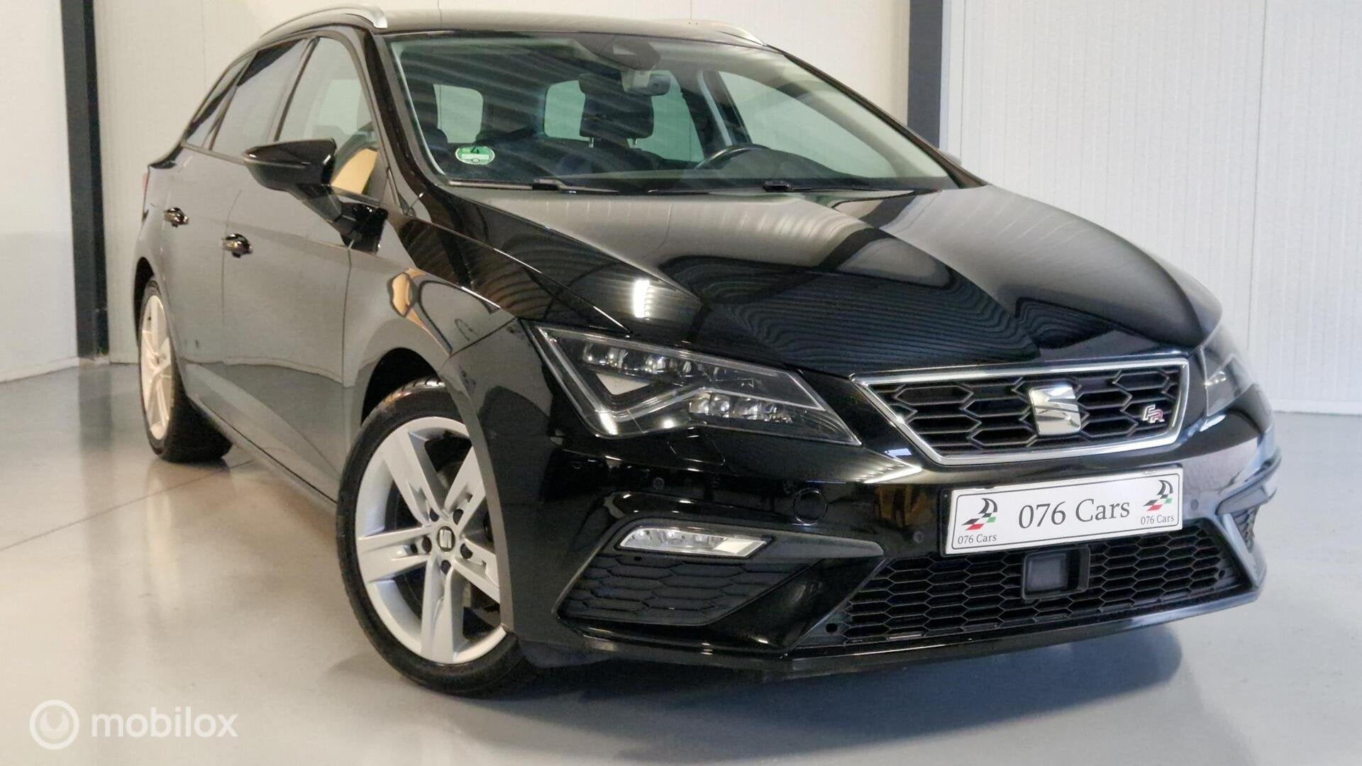 Seat Leon ST 1.5 TSI FR CAMERA BEATS VIRTUAL COCKPIT LANE AS, Auto's, Dealer onderhouden, 4 cilinders, 150 pk, Leon