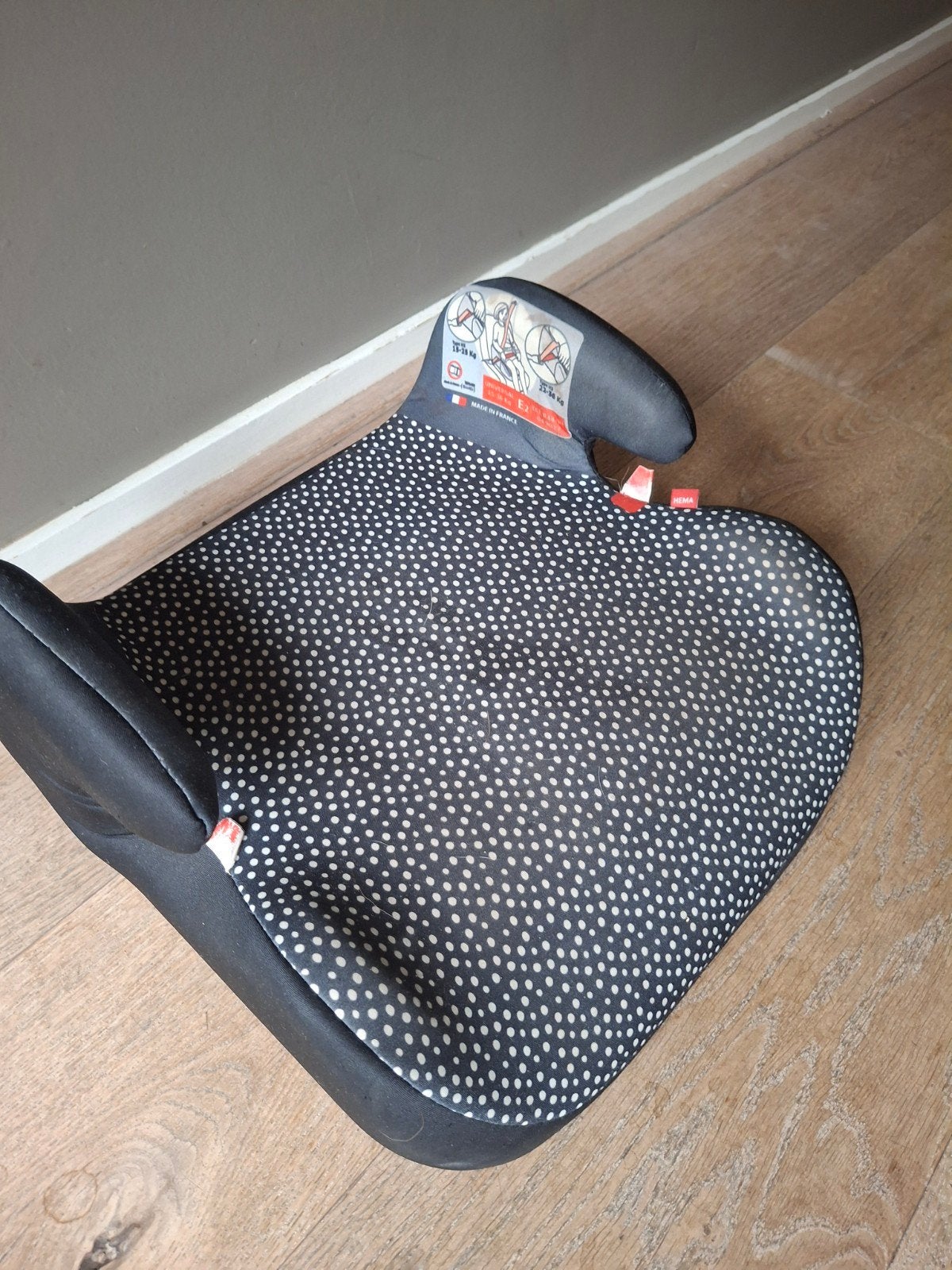 Hema stoelverhoger met lichte gebruikerssporen, 15 t/m 36 kg, Ophalen, Overige merken, Gebruikt