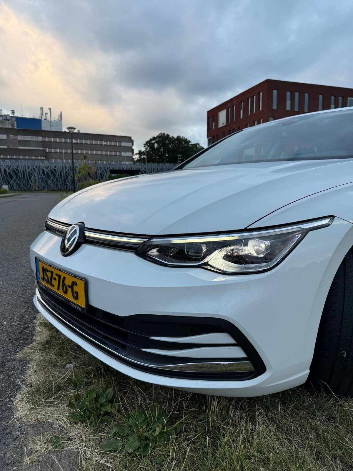 Volkswagen Golf 1.4 Ehybrid 204pk DSG 2020 Wit, Auto's, 1490 kg, Wit, Plug-in hybride, 1395 cc