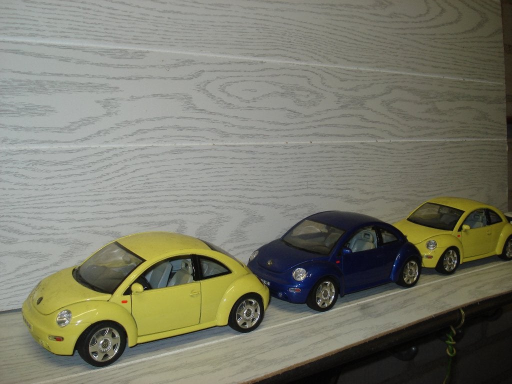 3x   Volkswagen  Beetle  1 / 18    alle 3 voor  57,50, Hobby en Vrije tijd, Ophalen of Verzenden, Zo goed als nieuw, Auto, Bburago