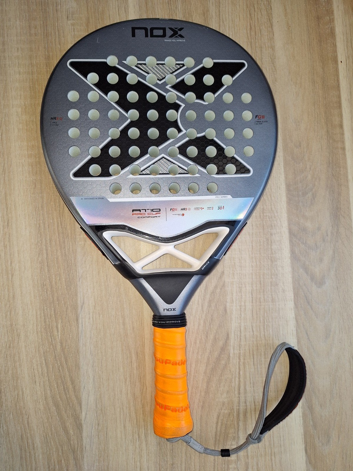 NOX AT10 PRO CUP Comfort Padelracket - Zo goed als nieuw, Ophalen of Verzenden, Zo goed als nieuw, Padelracket