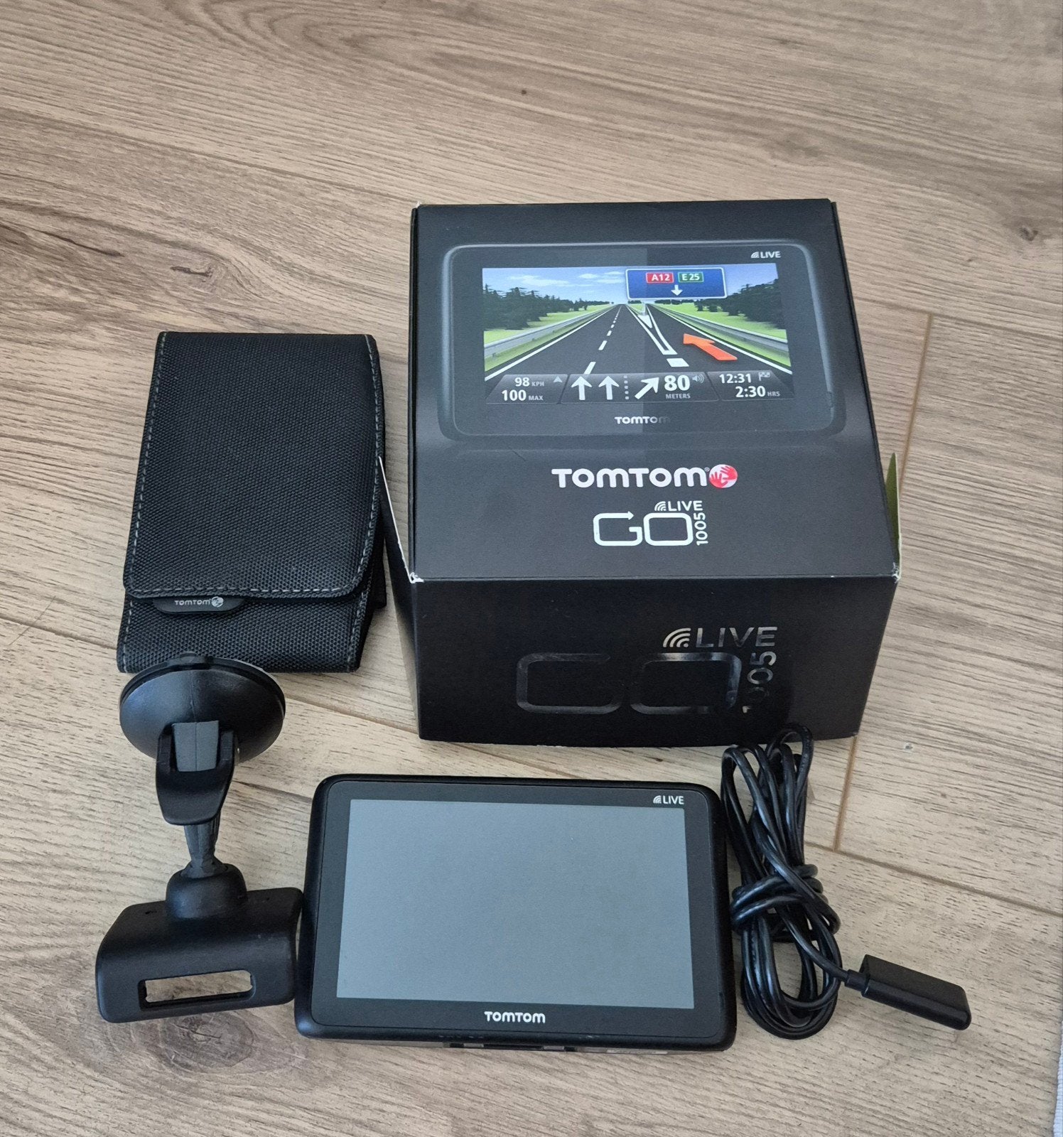 TomTom GO LIVE 1005 met Europa 5 zone kaart van 2026, Ophalen of Verzenden, Zo goed als nieuw