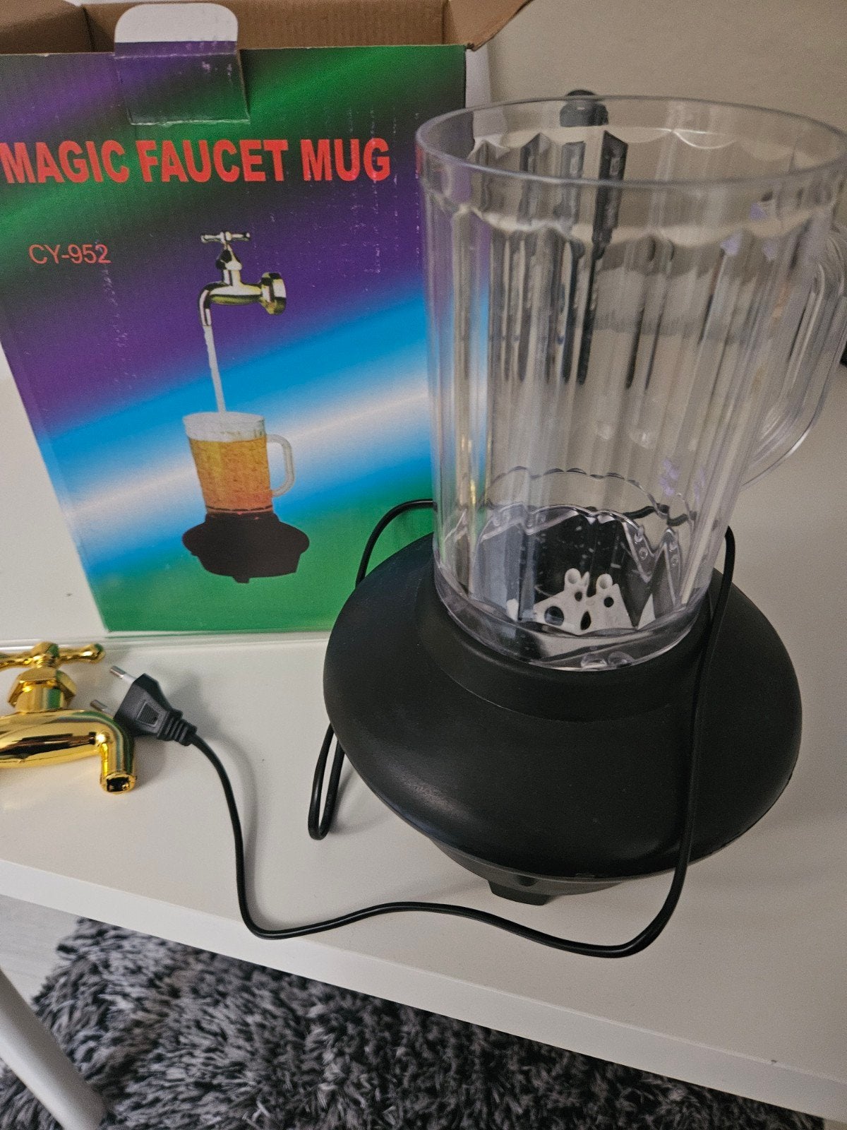 Magische kraan lamp magic faucet mug Nieuw, Ophalen of Verzenden, Nieuw
