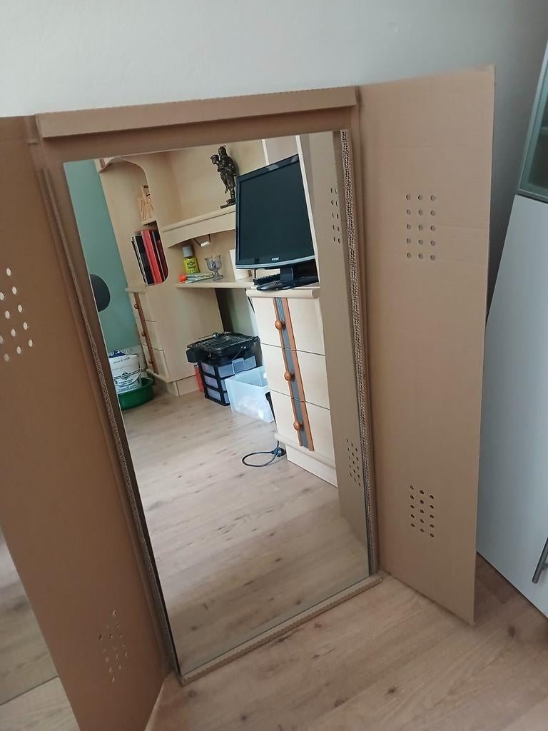 Grote spiegel met kartonnen frame, Gebruikt, 100 tot 150 cm, Ophalen of Verzenden, 75 tot 100 cm