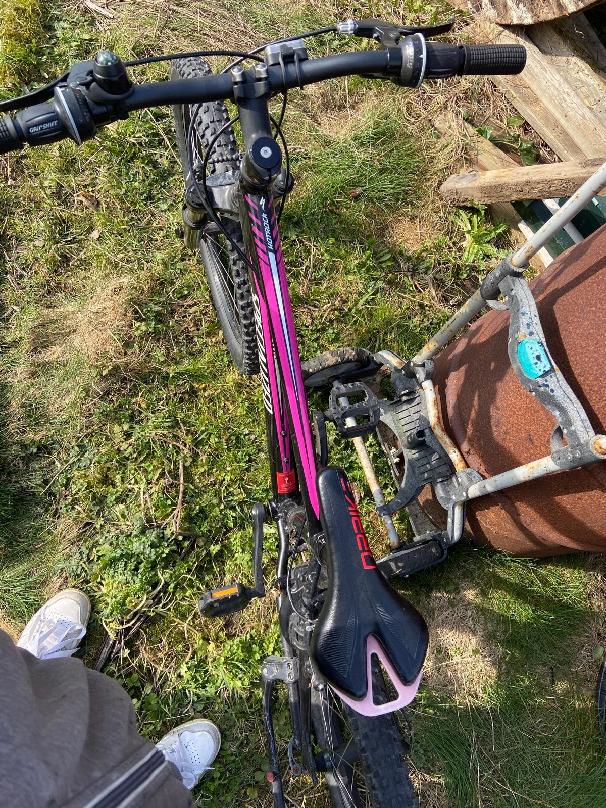 Specialized Hotrock Mountainbike - Zwart/Roze (XS/13), Fietsen en Brommers, Fietsen | Mountainbikes en ATB, Gebruikt, Hardtail