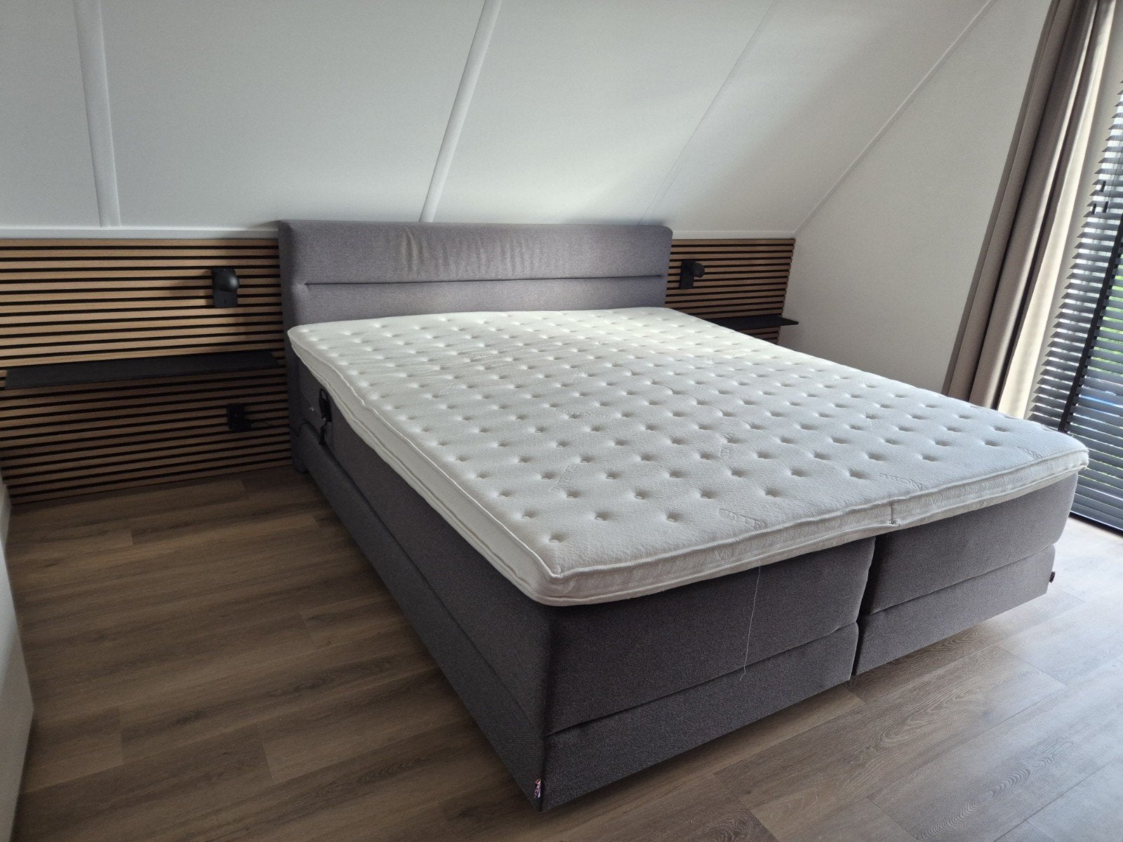 Frieschen boxspring bed 220x200 cm met massage functie, Ophalen, Gebruikt, Tweepersoons, Overige maten